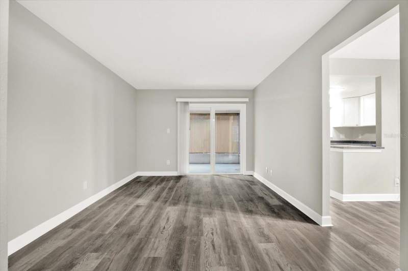 1 bedroom Condominium at 8345 13th Street #B, Jamestown Condo, St Petersburg — photo 4