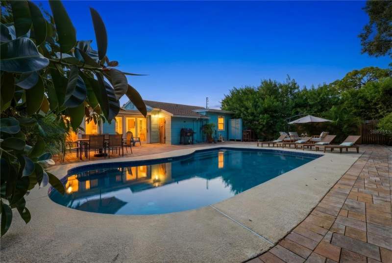 3 bedroom Single Family Residence at 1249 Essex Drive, Tyrone Gardens Sec 2, St Petersburg — photo 3