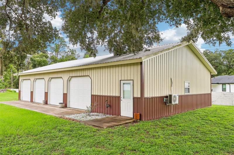 6 bedroom Single Family Residence at 7026 Pinehaven Drive, Lakeland, Lakeland — photo 2