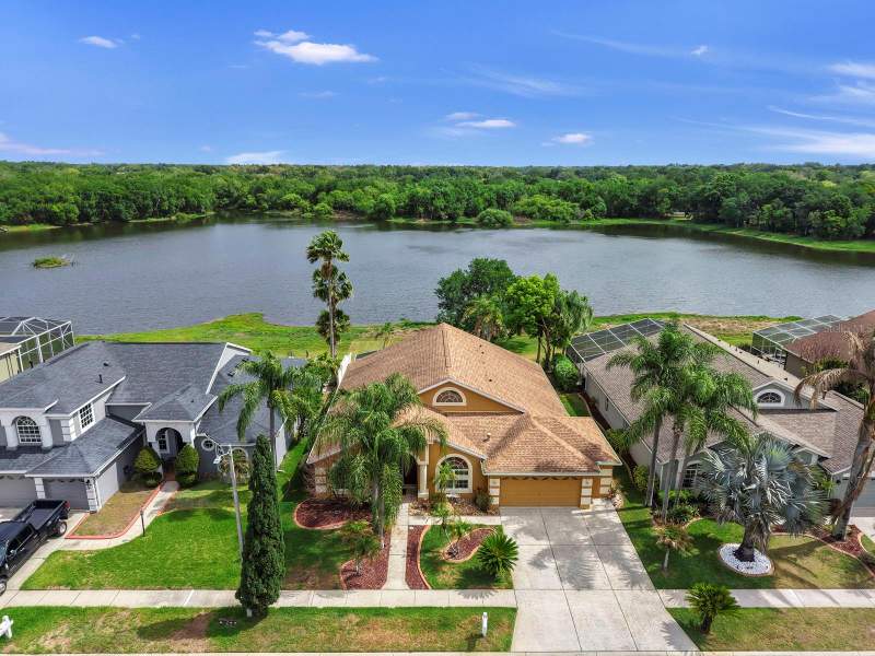 4 bedroom Single Family Residence at 220 Rosana Drive, Hickory Lakes Ph 2, Brandon — photo 2