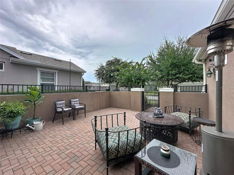 2 bedroom Single Family Residence at 255 Silver Maple Road, Cascades/Groveland Ph 4 1, Groveland — photo 4