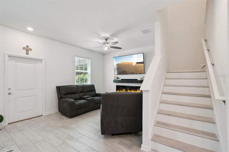 3 bedroom Townhouse at 15755 Water Spring Boulevard, Storey Grove, Winter Garden — photo 4