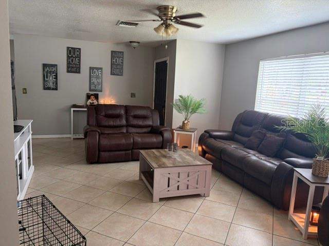 3 bedroom Single Family Residence at 914 Nicholson St, Pine Crest Sub, Clearwater — photo 2