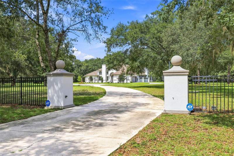 4 bedroom Single Family Residence at 3510 NE 156th Avenue, Monteocha Highlands, Gainesville — photo 4