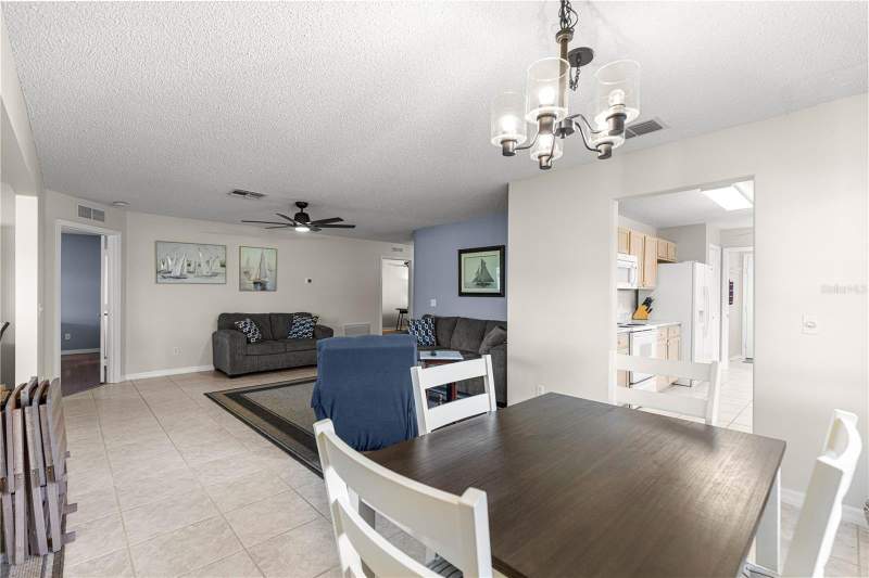 3 bedroom Single Family Residence at 9037 SW 91st Circle, On Top/The World Ph 01 A Sec 01, Ocala — photo 4