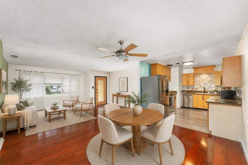4 bedroom Single Family Residence at 1038 NE 14th Avenue, Highland Court #2, Gainesville — photo 5
