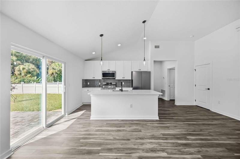 3 bedroom Single Family Residence at 1665 Kirkwood Street, 1547 - Port Charlotte Sub 16, North Port — photo 5