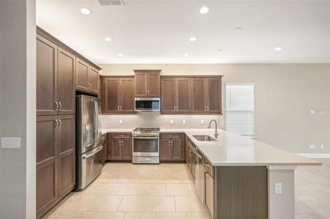 4838 Sevilla Shores Drive, Wimauma FL - photo 12 of 53