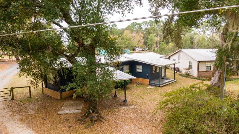 2 bedroom Mobile Home at 21162 NE 146th Place, Petes Point, Salt Springs — photo 3