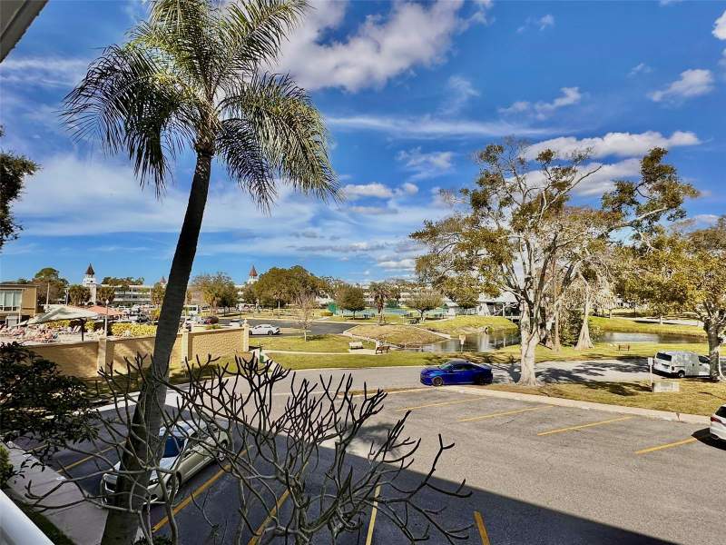 2 bedroom Condominium at 2431 Canadian Way #37, On Top Of The World, Clearwater — photo 3