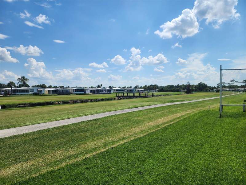 2 bedroom Manufactured Home at 74 Straphmore Drive, Sweetwater Golf & Tennis Club Add 01, Haines City — photo 4