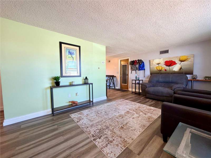 2 bedroom Single Family Residence at 3118 Elkridge Drive, Holiday Lake Estates, Holiday — photo 5