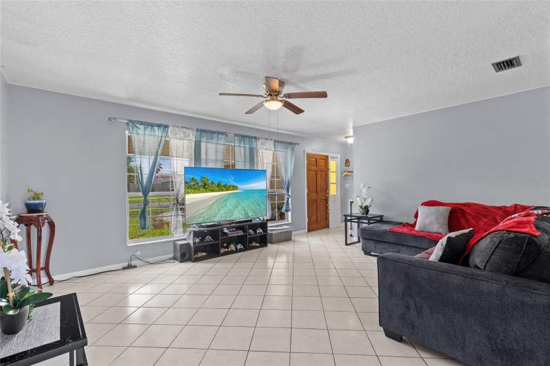 3 bedroom Single Family Residence at 2655 Ann Avenue, Emerald Lake Colony Unit 01, Kissimmee — photo 3