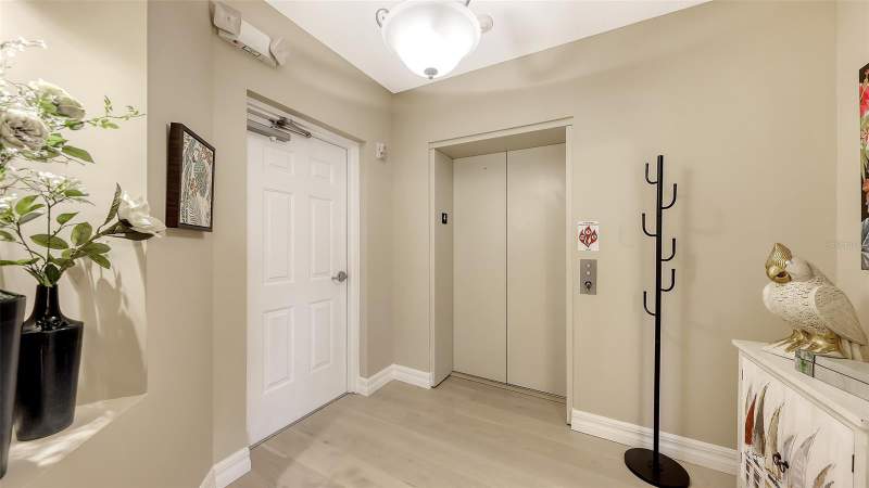3 bedroom Condominium at 3621 N Point Road #403, Meridian, Osprey — photo 4