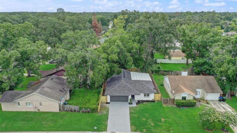 4 bedroom Single Family Residence at 7711 Lakeside Woods Drive, Lakeside Woods, Orlando — photo 3