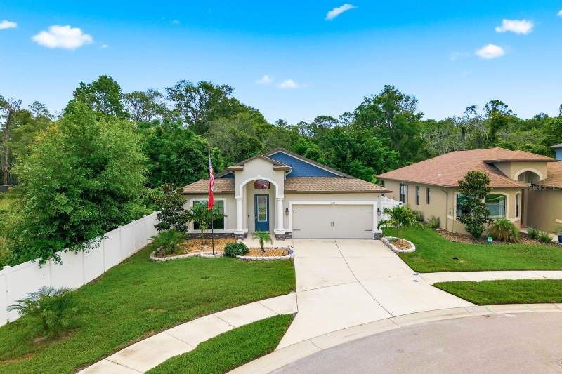 3 bedroom Single Family Residence at 11632 Weaver Hollow Road, Rose Haven Ph 2, New Port Richey — photo 2