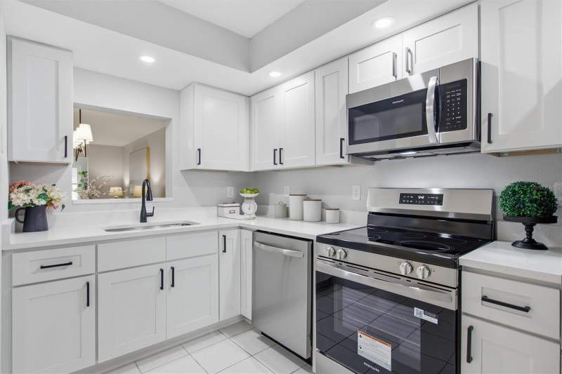 2 bedroom Condominium at 1241 S Martin Luther King Jr Avenue #104, Sunshine Terrace Condo, Clearwater — photo 3