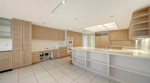 2550 Harbourside Drive #334, Longboat Key FL - photo 24 of 64