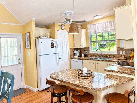 8304 Princess Court, Palmetto FL - photo 6 of 6