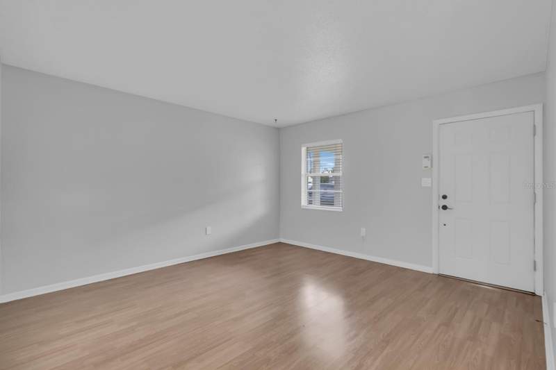 3 bedroom Single Family Residence at 1345 S Oxalis Ave, Engelwood Park, Orlando — photo 3