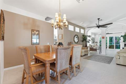 5127 Hanging Moss Lane, Sarasota FL - photo 14 of 65