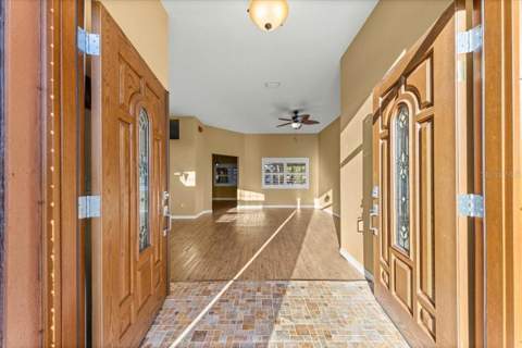 5592 NE 61st Avenue Road, Silver Springs FL - photo 6 of 47
