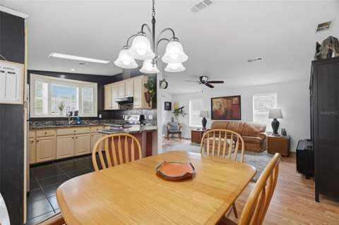 6907 Americana Drive #101, St Petersburg FL - photo 8 of 32