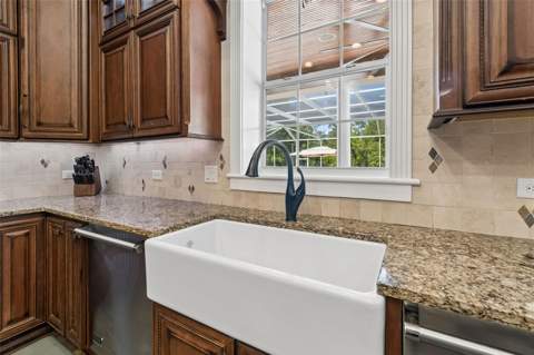 32641 Blueberry Hill Way, Dade City FL - photo 21 of 95