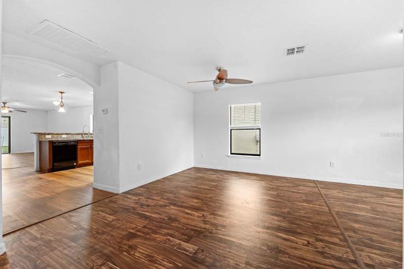 4 bedroom Single Family Residence at 11837 Thicket Wood Drive, Ballentrae Sub Ph 1, Riverview — photo 5