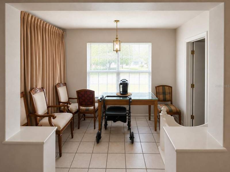 4 bedroom Single Family Residence at 6233 Oakcrest Circle, Pine Ridge Estates, Orlando — photo 4
