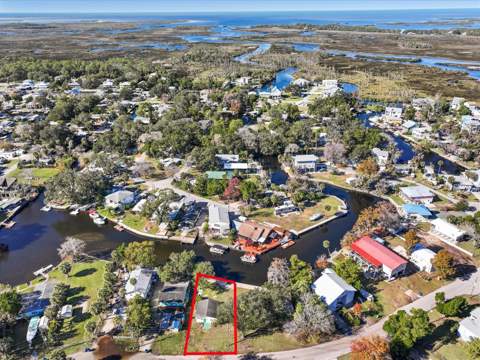 7255 Tropical Drive, Weeki Wachee FL - photo 9 of 20