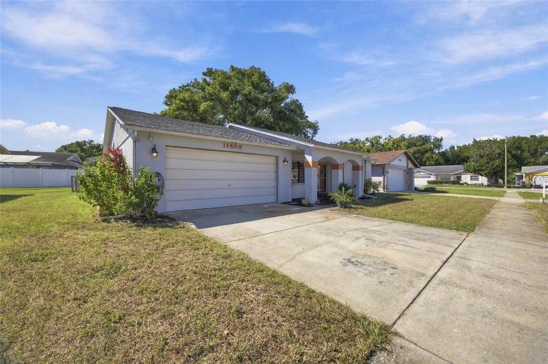 3 bedroom Single Family Residence at 11409 Possum Trail, Bear Creek Sub, Port Richey — photo 3