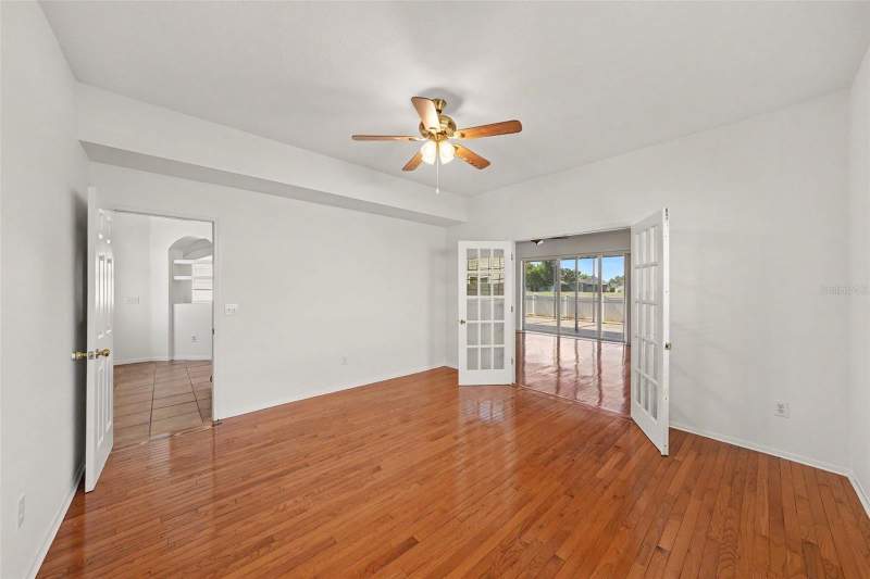 5 bedroom Single Family Residence at 4227 Balington Drive, Buckhorn Preserve Ph 1, Valrico — photo 4