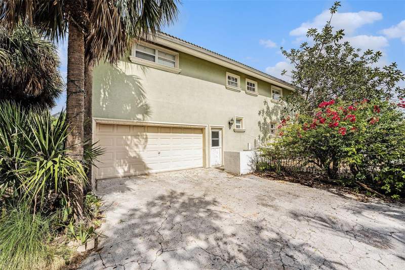 4 bedroom Single Family Residence at 5903 Bimini Way, Bahia Shores 1st Add, St Pete Beach — photo 2
