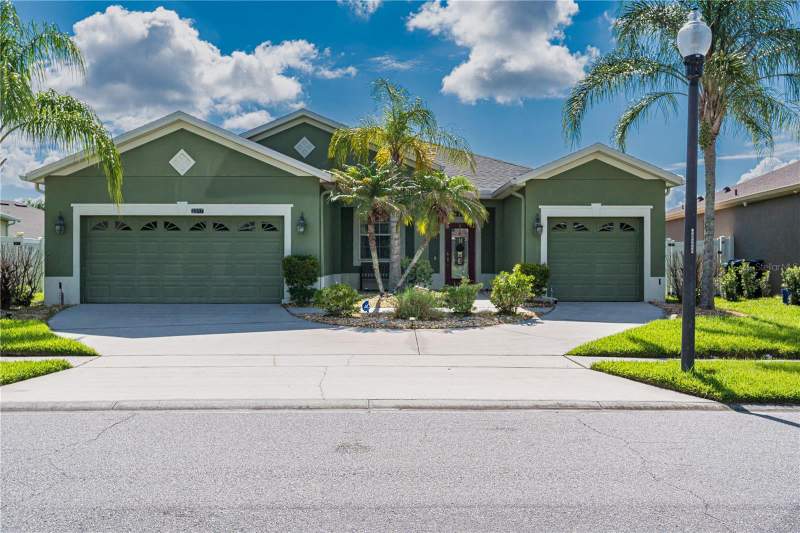2317 CROSSTON CIRCLE home for sale in Wyndham Lakes Estates