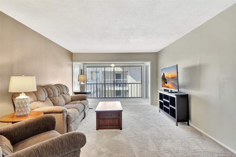 2 bedroom Condominium at 113 Island Way #241, Islander The Condo, Clearwater Beach — photo 3