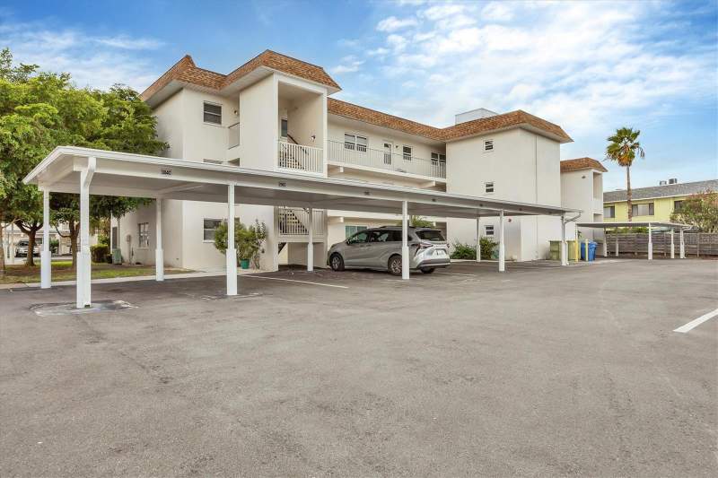 2 bedroom Condominium at 116 Vista Hermosa Circle #108C, Vista Hermosa, Sarasota — photo 1