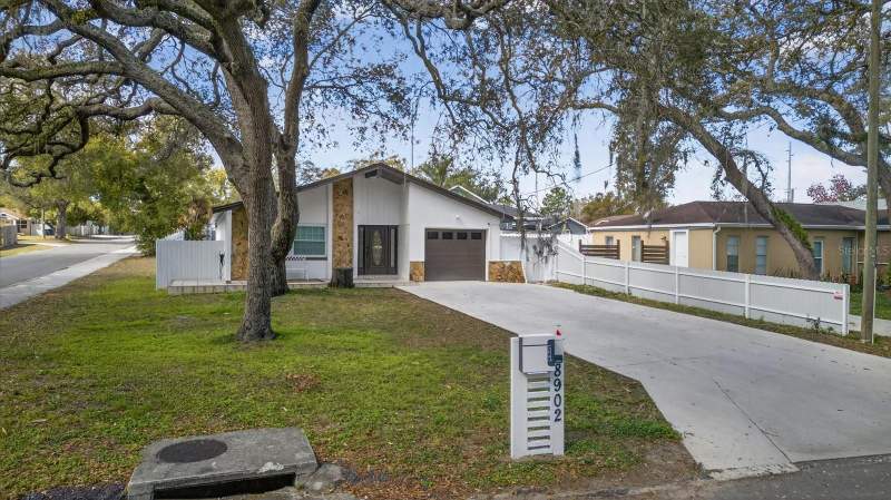 3 bedroom Single Family Residence at 8902 N Hamner Avenue, Casa Loma Sub, Tampa — photo 4