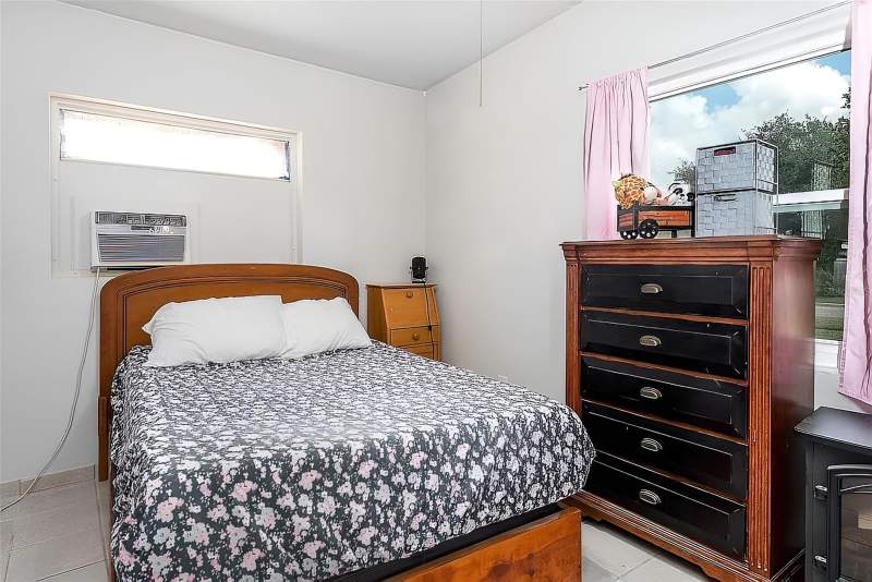 4 bedroom Single Family Residence at 7008 Tripoli Way, Azalea Park Sec 32, Orlando — photo 3