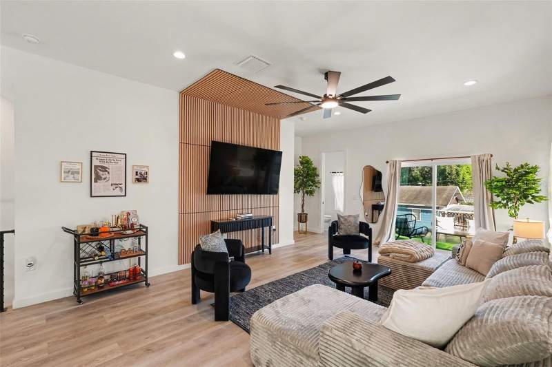 3 bedroom Townhouse at 102 W Adalee Street #1, Adalee Street Townhomes Lot 1, Tampa — photo 4