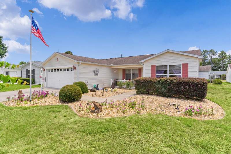 3 bedroom Single Family Residence at 1317 Carvello Drive, The Villages, The Villages — photo 4