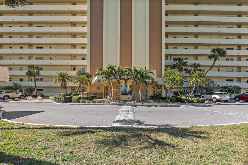 4725 COVE CIRCLE #704 home for sale in Columbia Towers Condos for Sale: 4 Units, Median $192K