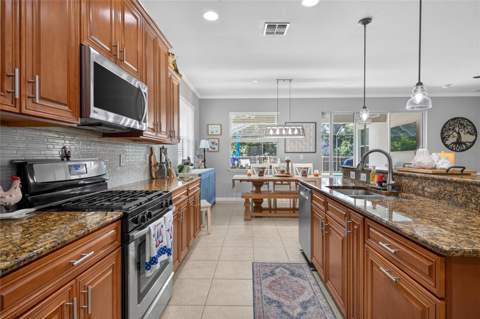 15601 Starling Water Drive, Lithia FL - photo 8 of 78