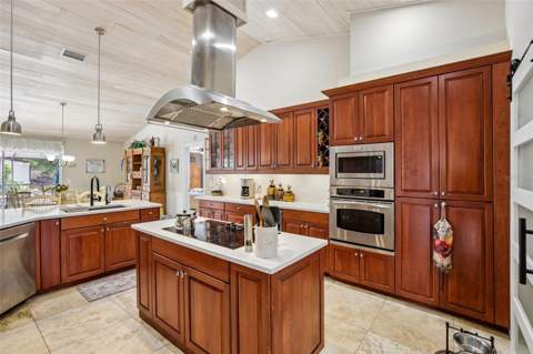 213 N Brockfield Drive, Sun City Center FL - photo 24 of 81