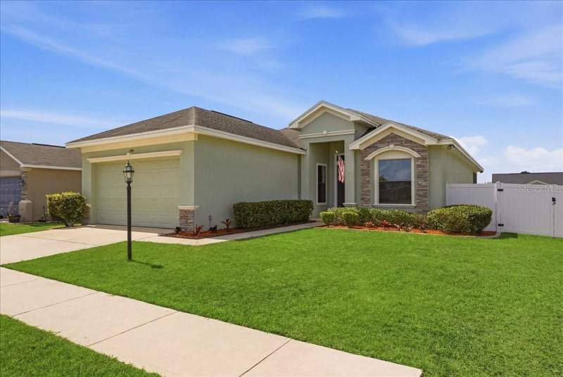 4 bedroom Single Family Residence at 1789 Kingsmill Drive, James Town Place Ph 2, Bartow — photo 2