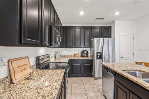 571 Old Windsor Way, Spring Hill FL - photo 19 of 61