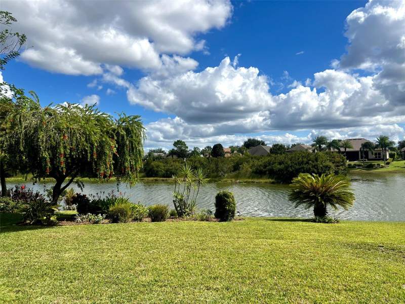3 bedroom Single Family Residence at 8860 Bridgeport Bay Circle, Lakes Of Mount Dora, Mount Dora — photo 3