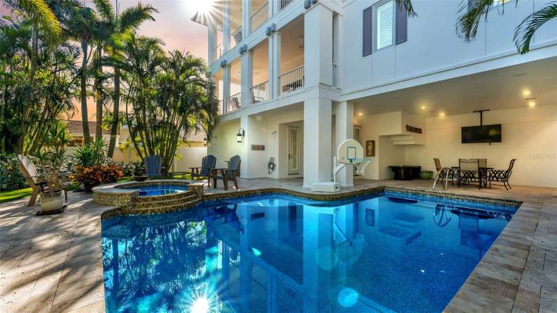 4 bedroom Single Family Residence at 1013 Eldorado Avenue, Carlouel, Clearwater — photo 5