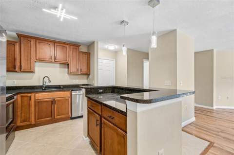 9481 Highland Oak Drive #814, Tampa FL - photo 20 of 67