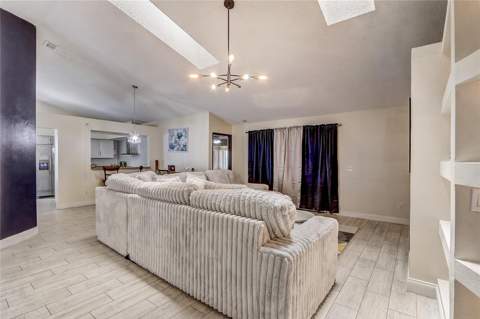 2191 Alclobe Circle, Ocoee FL - photo 9 of 45